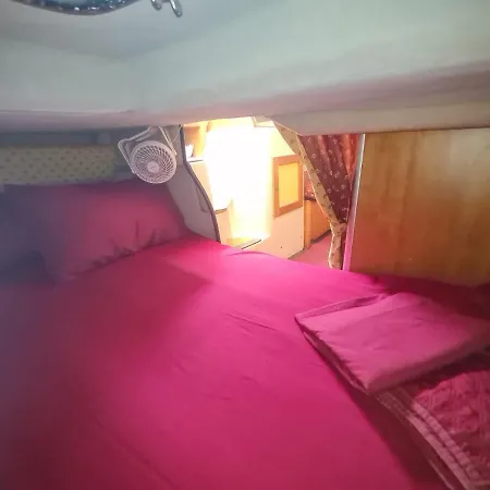 Hotel na wodzie Lupa - La Flotta Di Willy Gio Alghero